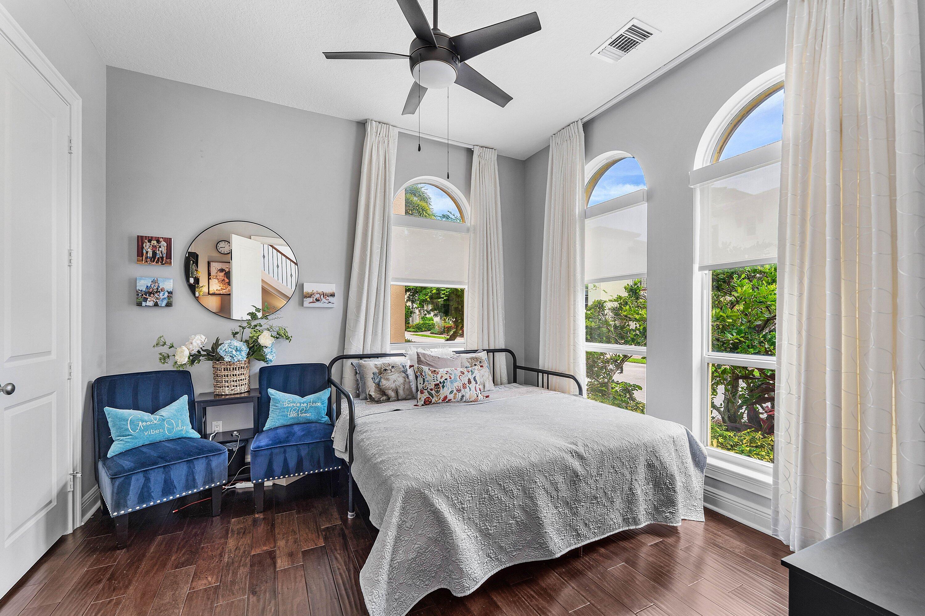 115 VIA POINCIANA Lane