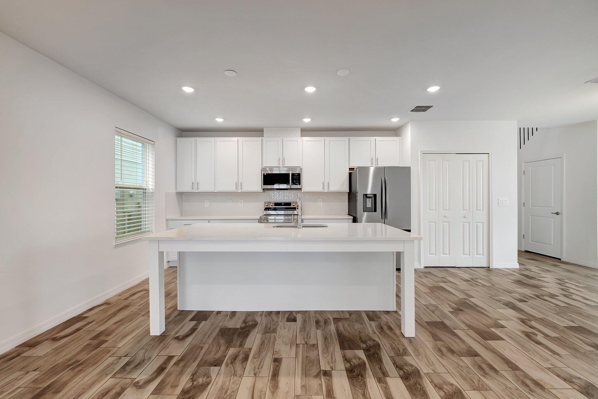 VERANO SOUTH PUD 1 - POD - Residential Lease