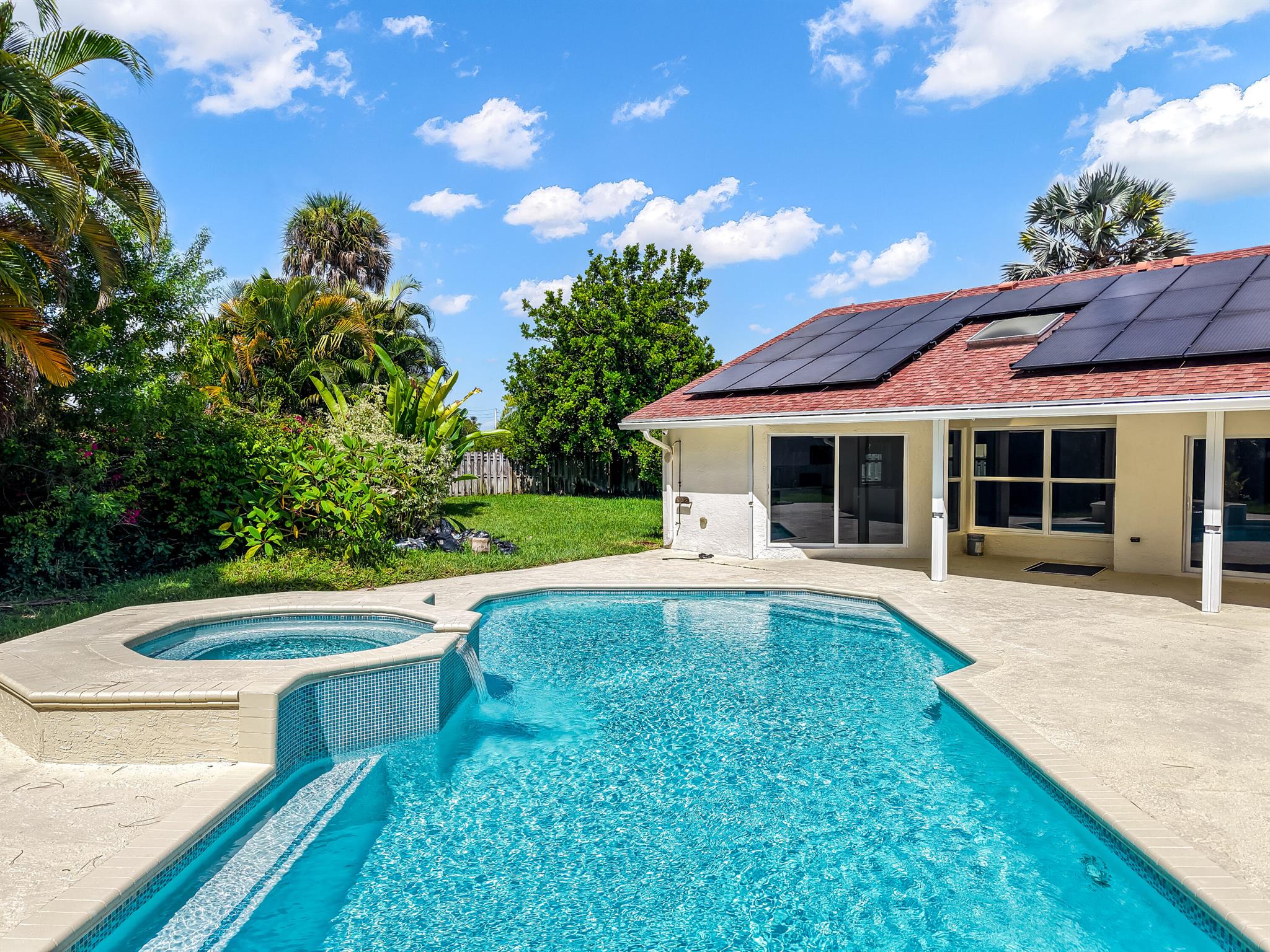4100 NW 7th Lane