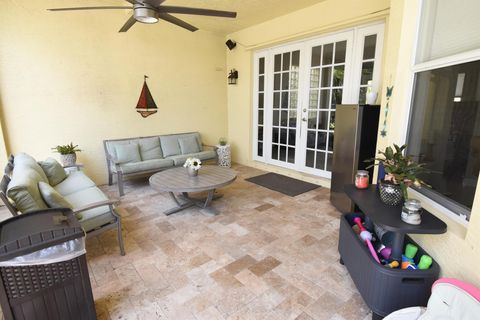 Single Family Residence in Greenacres FL 5524 Baja Terrace Ter 40.jpg