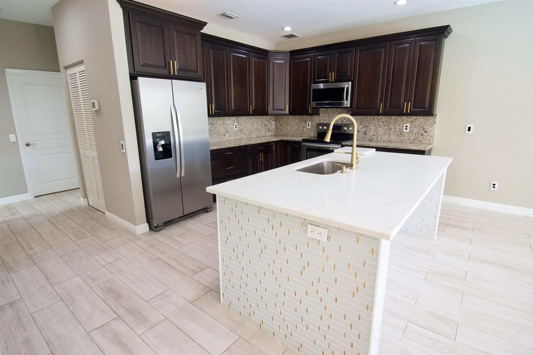 NAUTICA ISLES WEST 3 - Residential