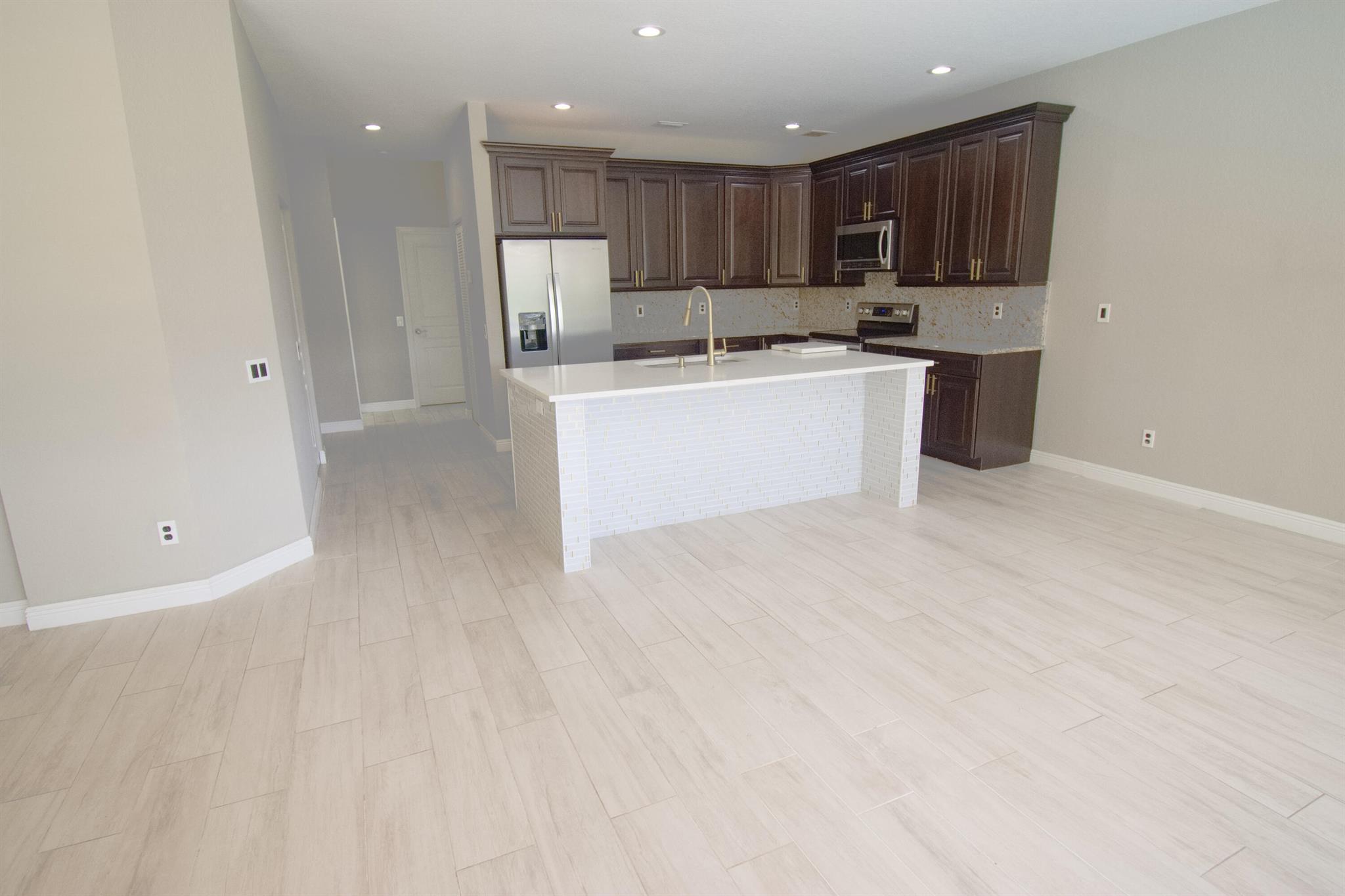 NAUTICA ISLES WEST 3 - Residential