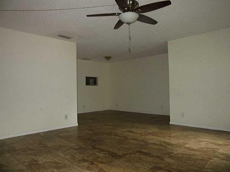 JACARANDA HEIGHTS 31-31 B - Residential Lease