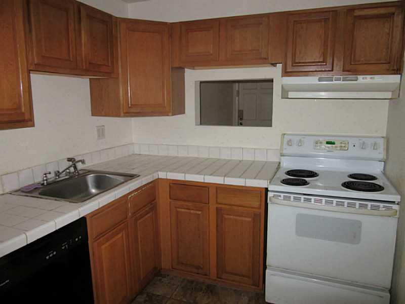 JACARANDA HEIGHTS 31-31 B - Residential Lease