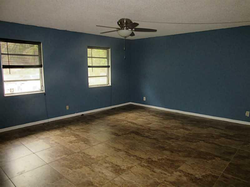 JACARANDA HEIGHTS 31-31 B - Residential Lease