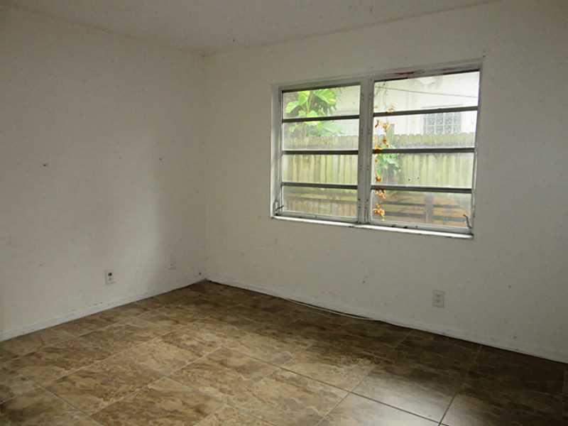 JACARANDA HEIGHTS 31-31 B - Residential Lease