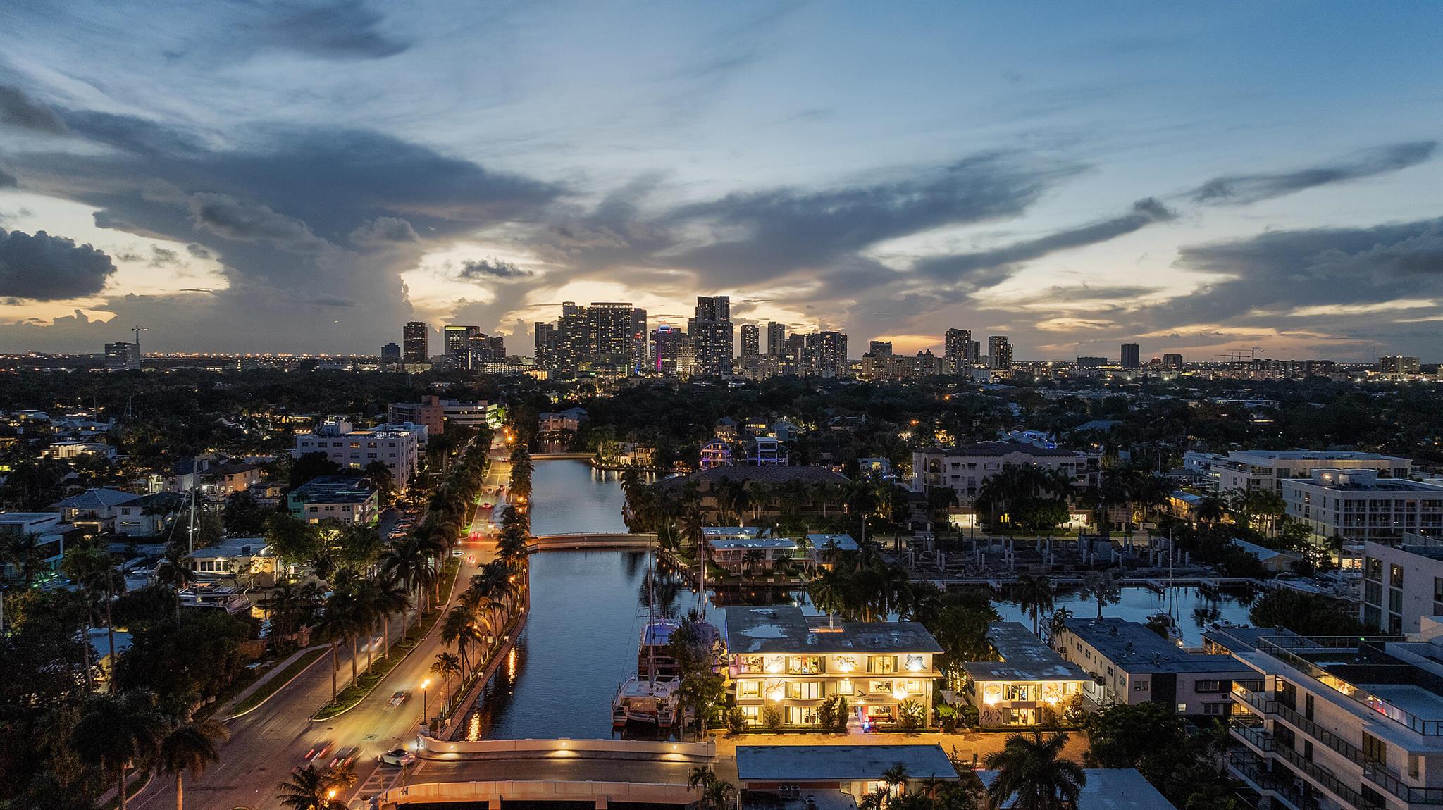 PARAMOUNT FT LAUDERDALE C - Residential