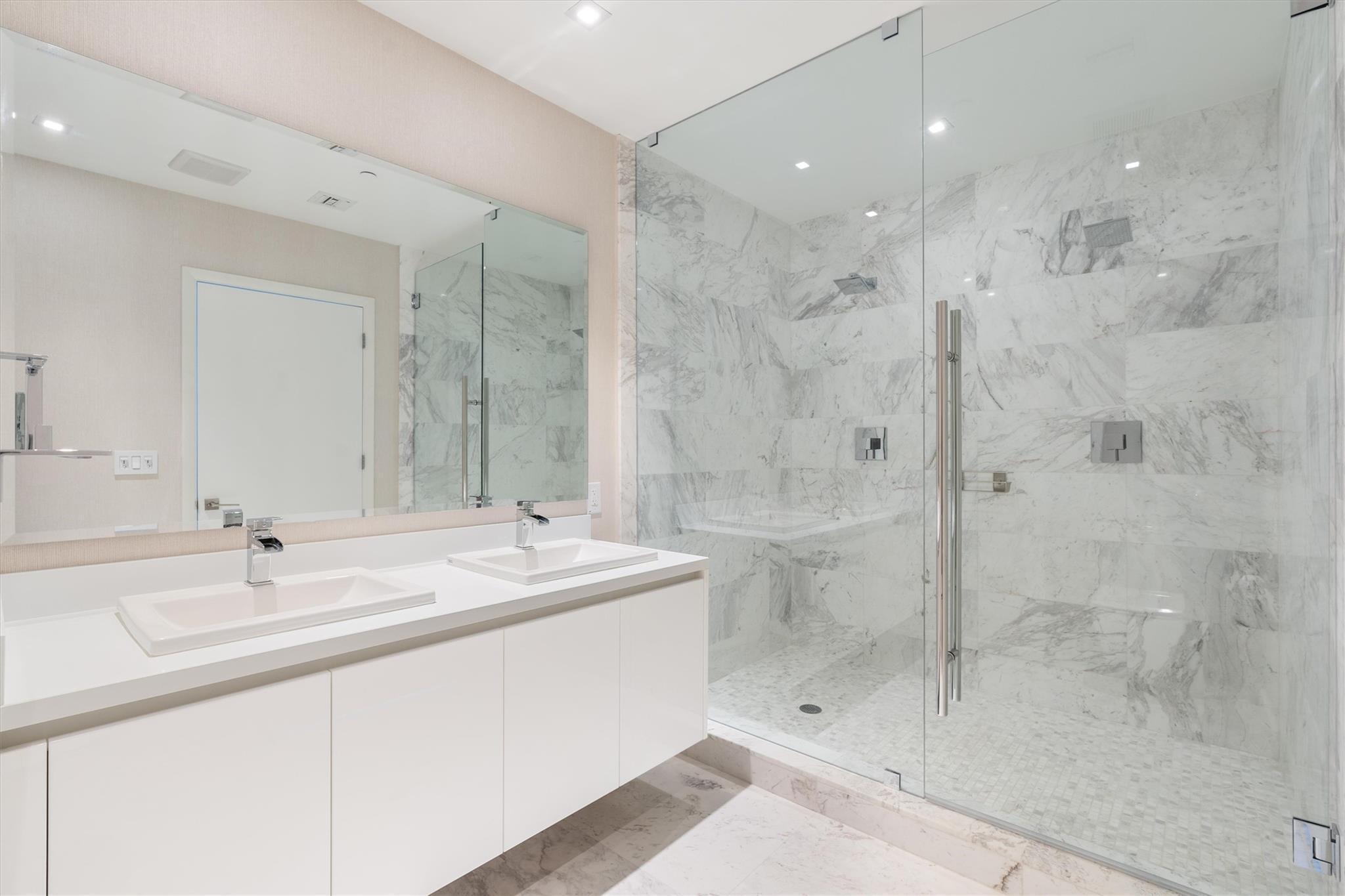 PARAMOUNT FT LAUDERDALE C - Residential