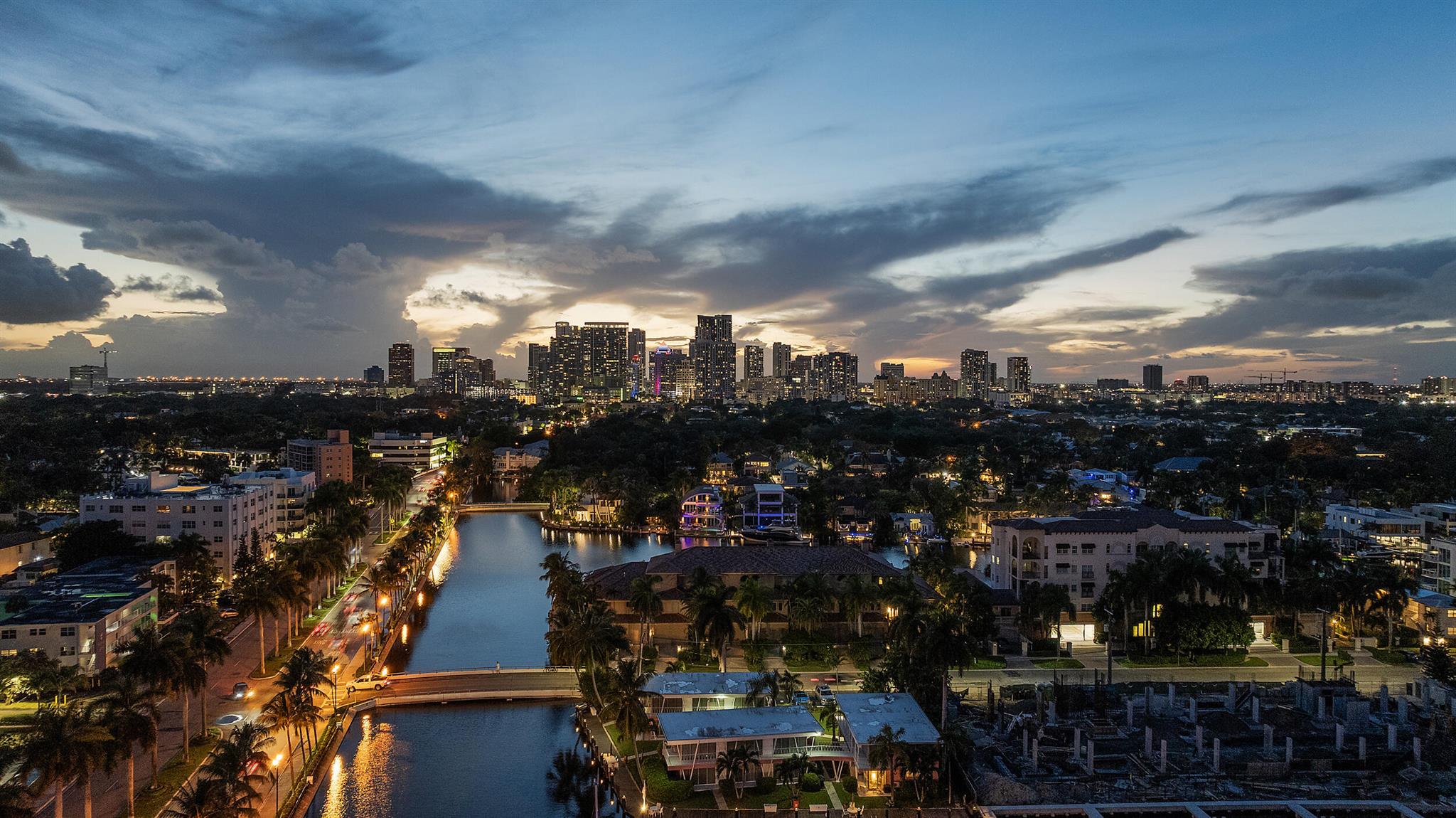 PARAMOUNT FT LAUDERDALE C - Residential