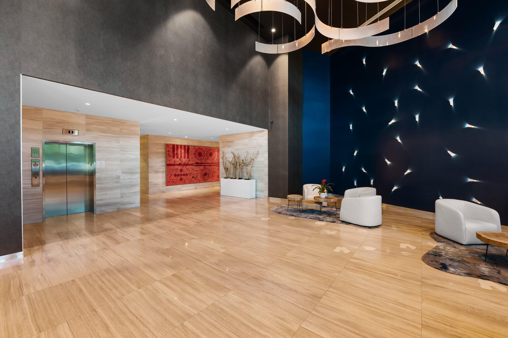 PARAMOUNT FT LAUDERDALE C - Residential