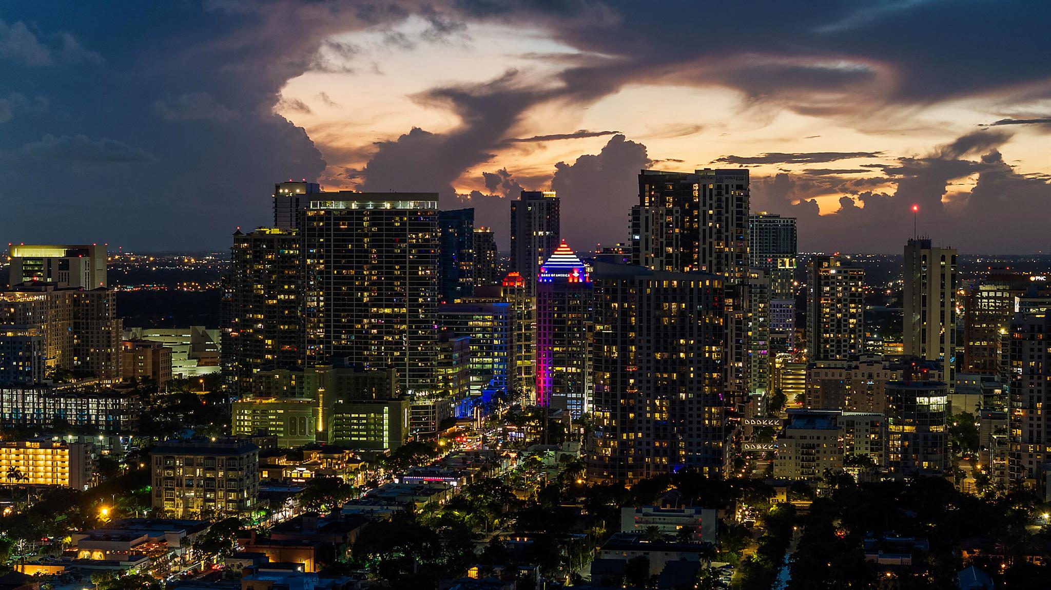 PARAMOUNT FT LAUDERDALE C - Residential