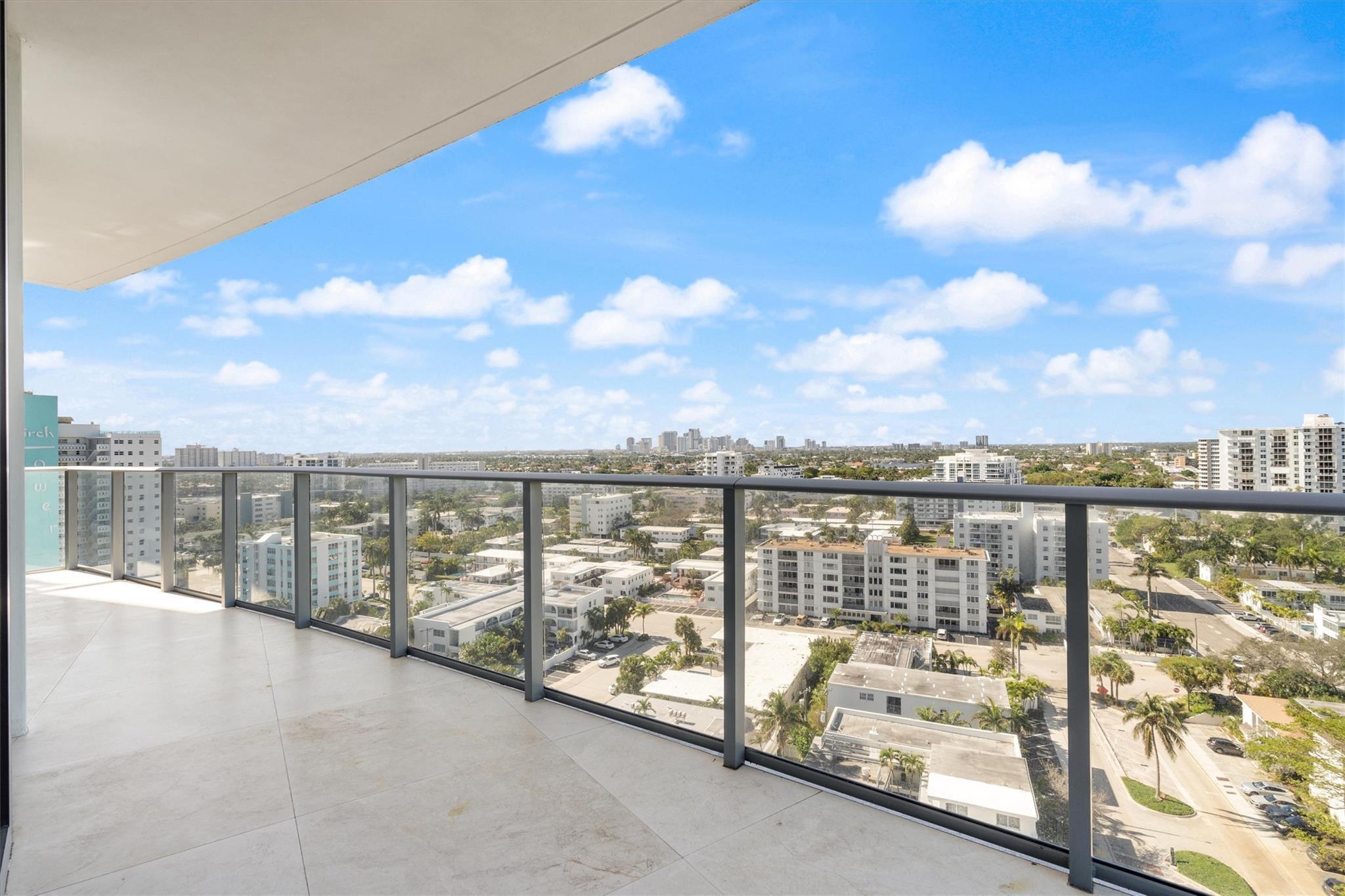 PARAMOUNT FT LAUDERDALE C - Residential