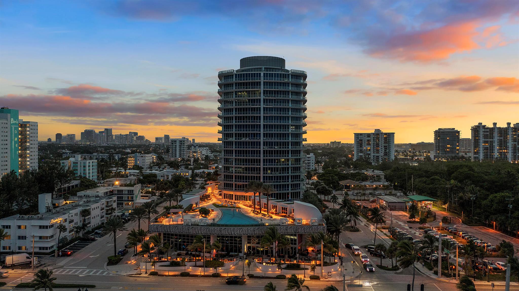 PARAMOUNT FT LAUDERDALE C - Residential