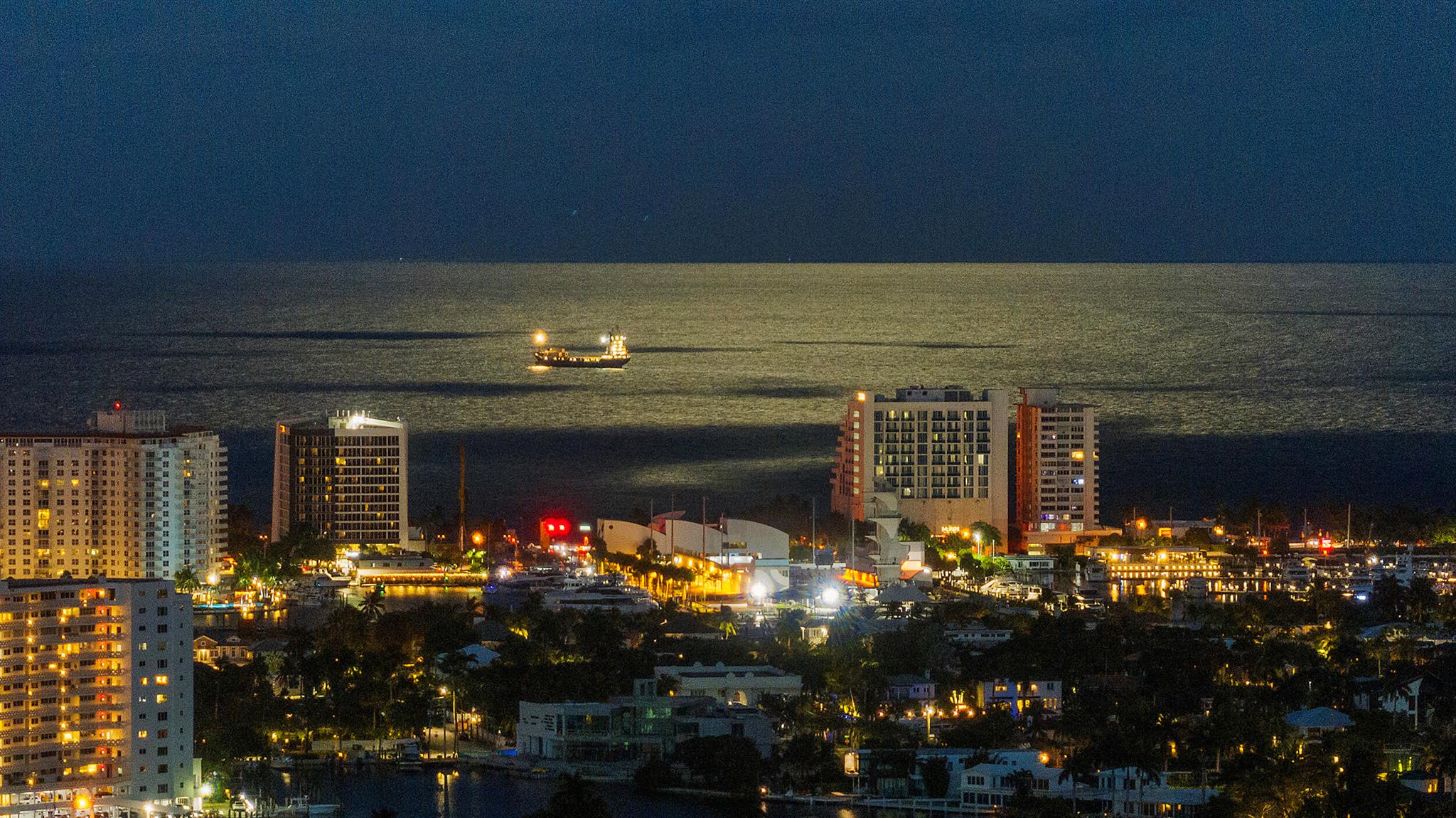 PARAMOUNT FT LAUDERDALE C - Residential