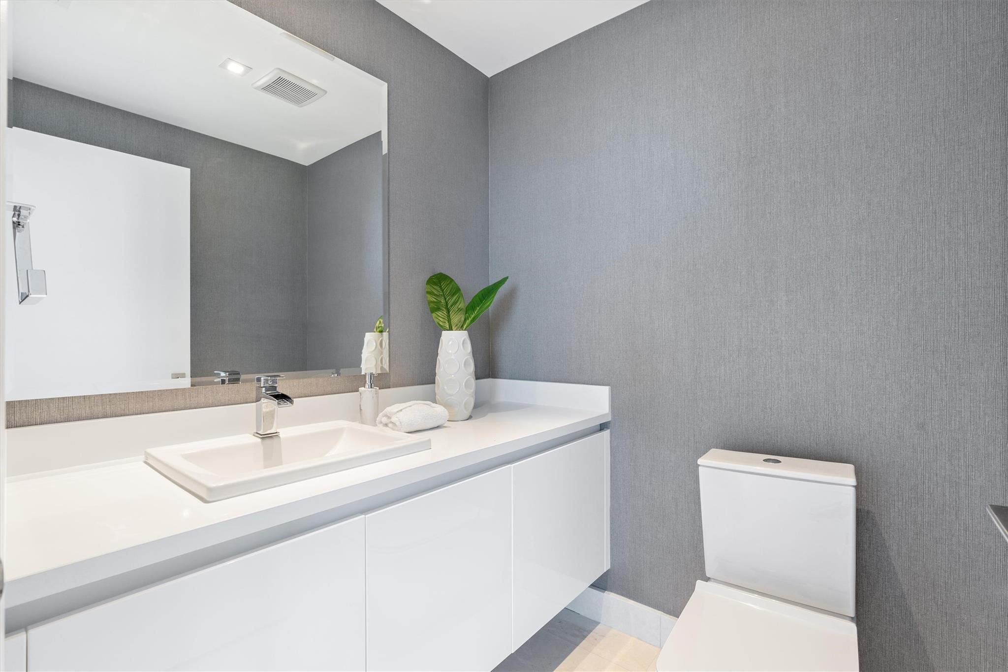 PARAMOUNT FT LAUDERDALE C - Residential