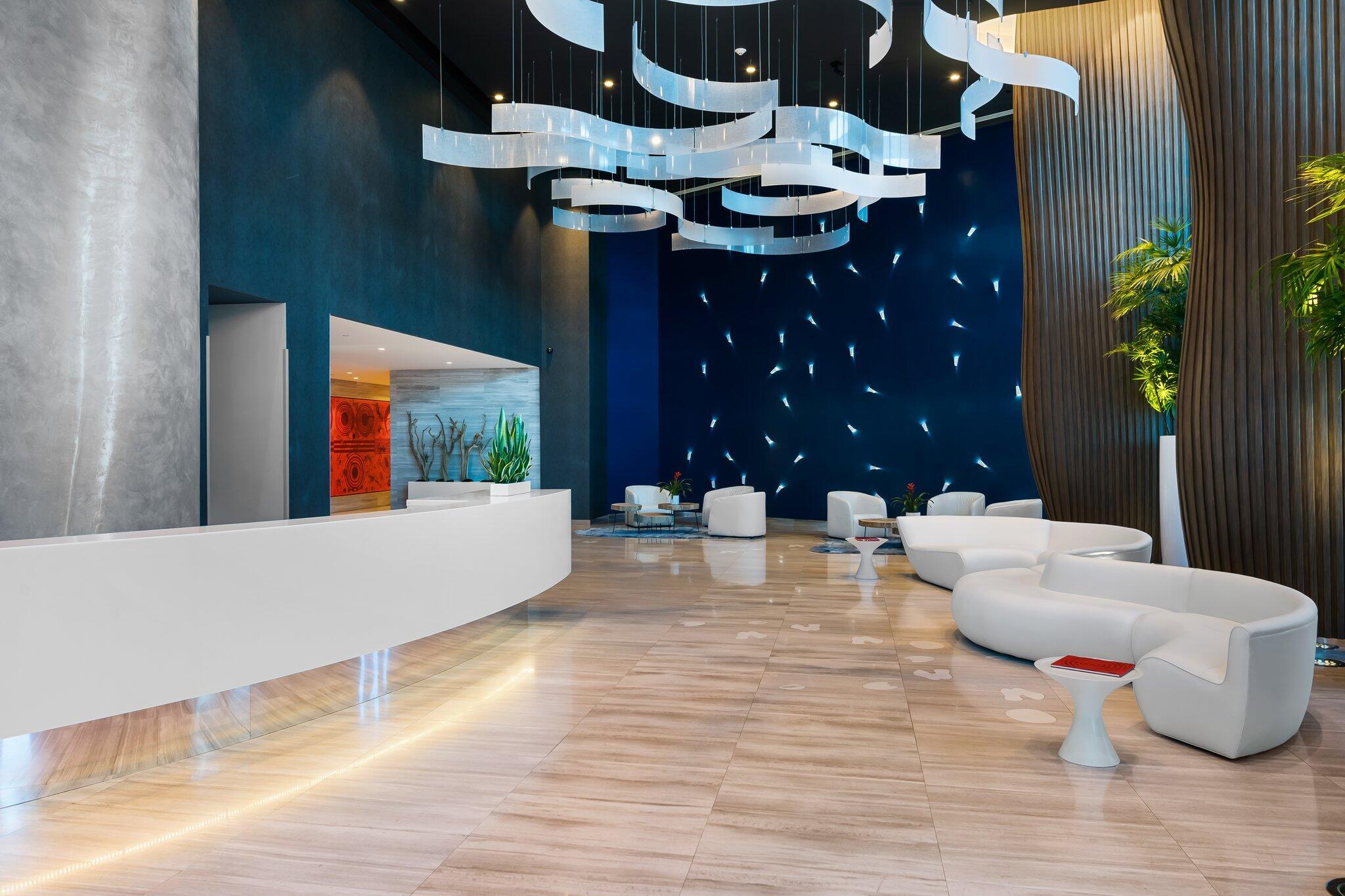 PARAMOUNT FT LAUDERDALE C - Residential