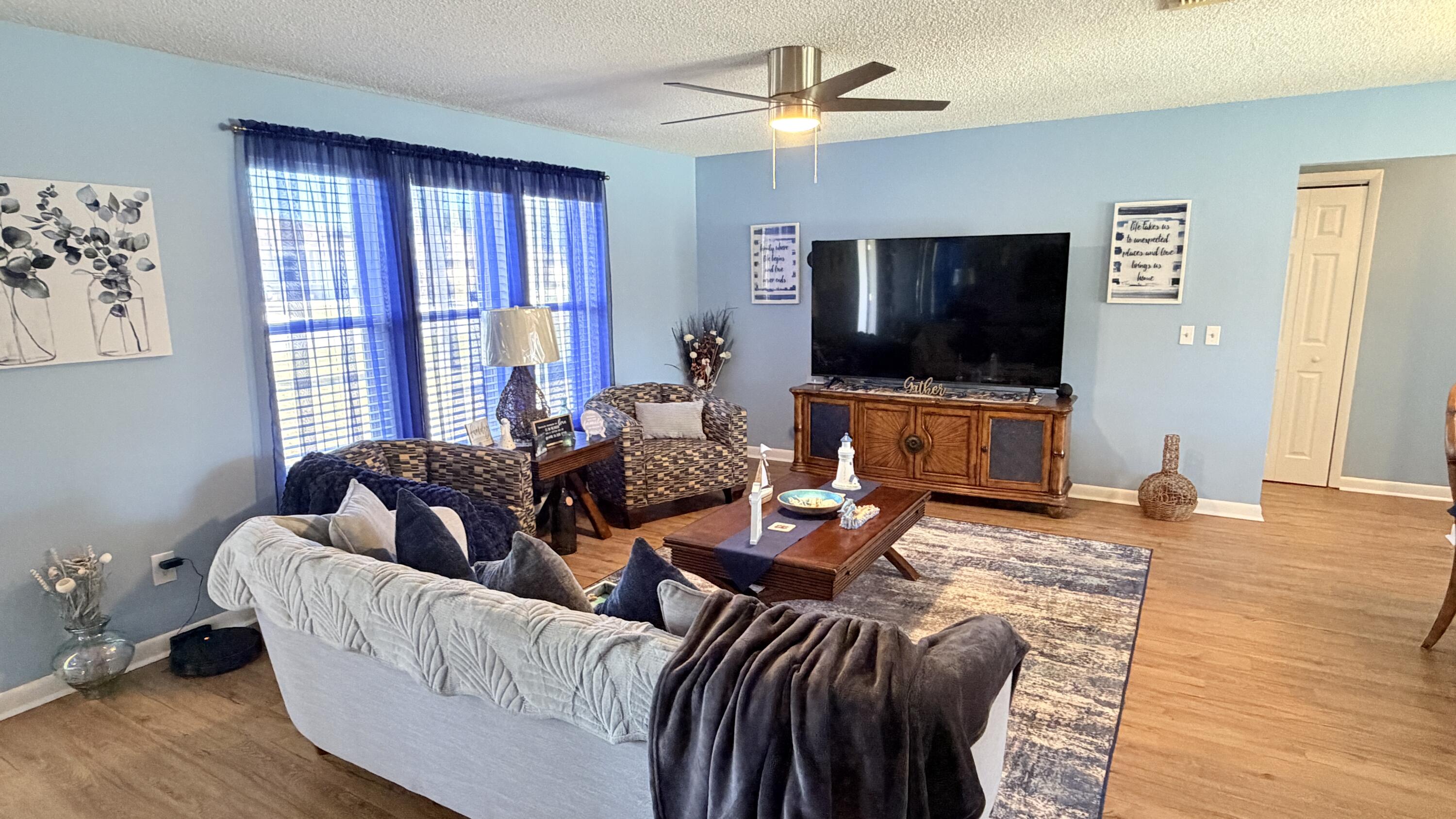 2541 SE Marius Street