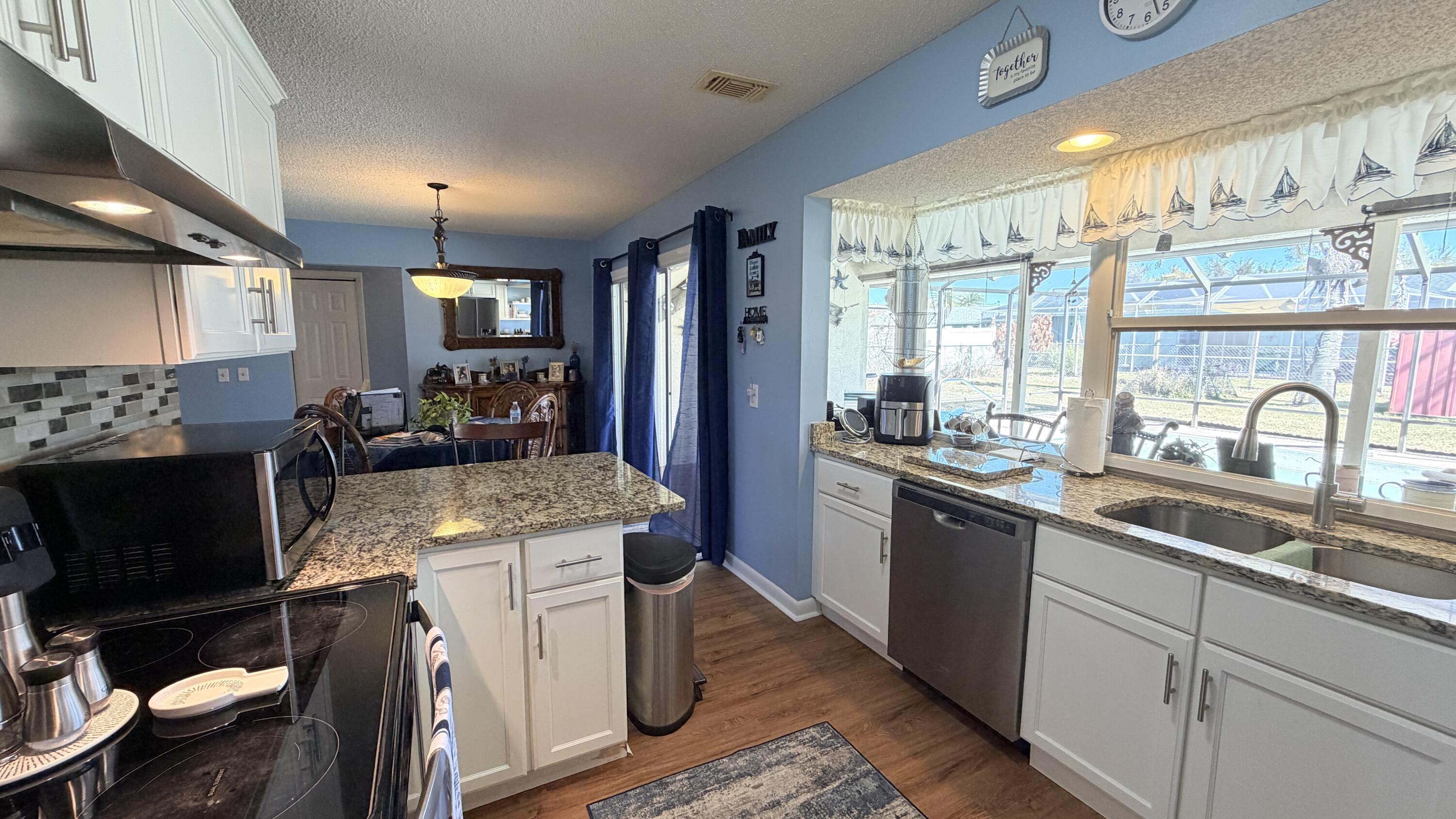 PORT ST LUCIE SECTION 30 - Residential