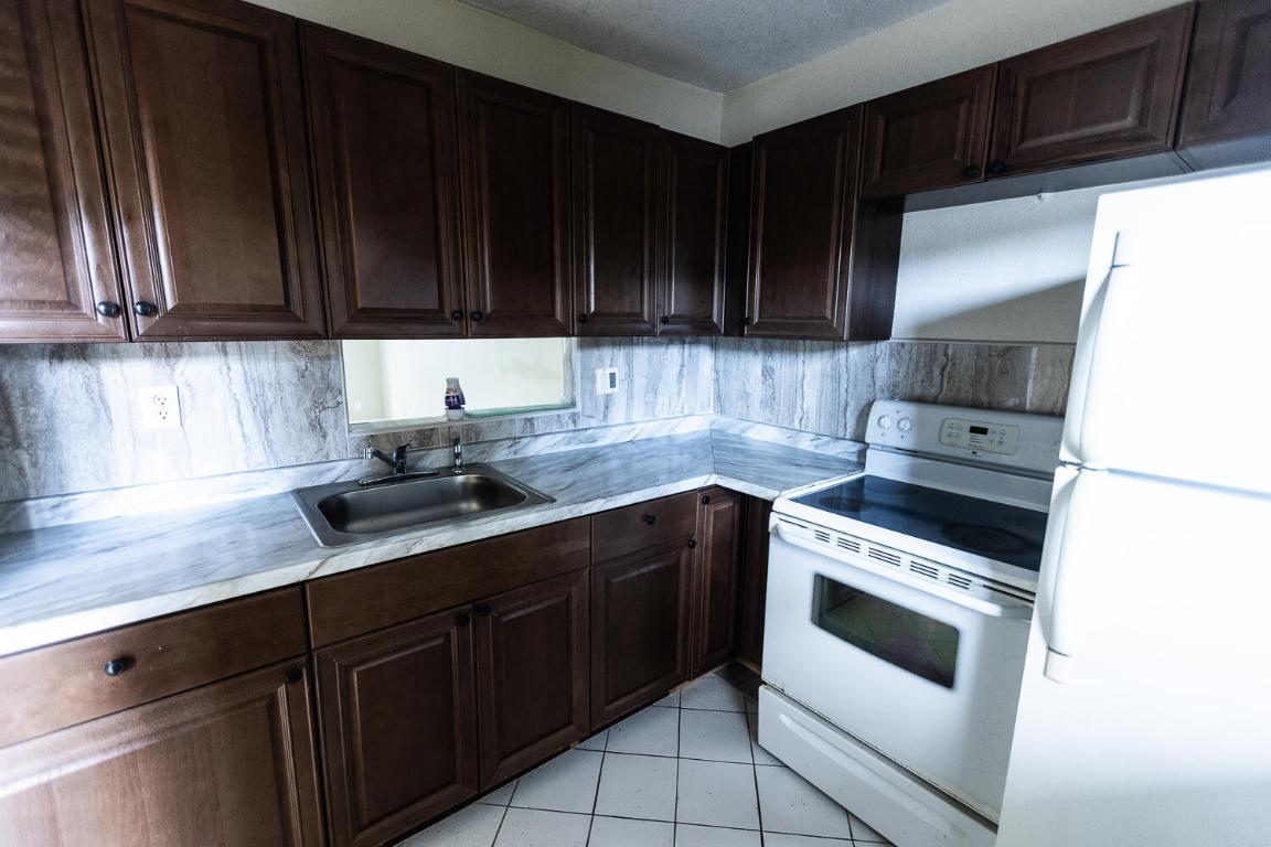 OLEANDER GARDENS CONDO - Residential