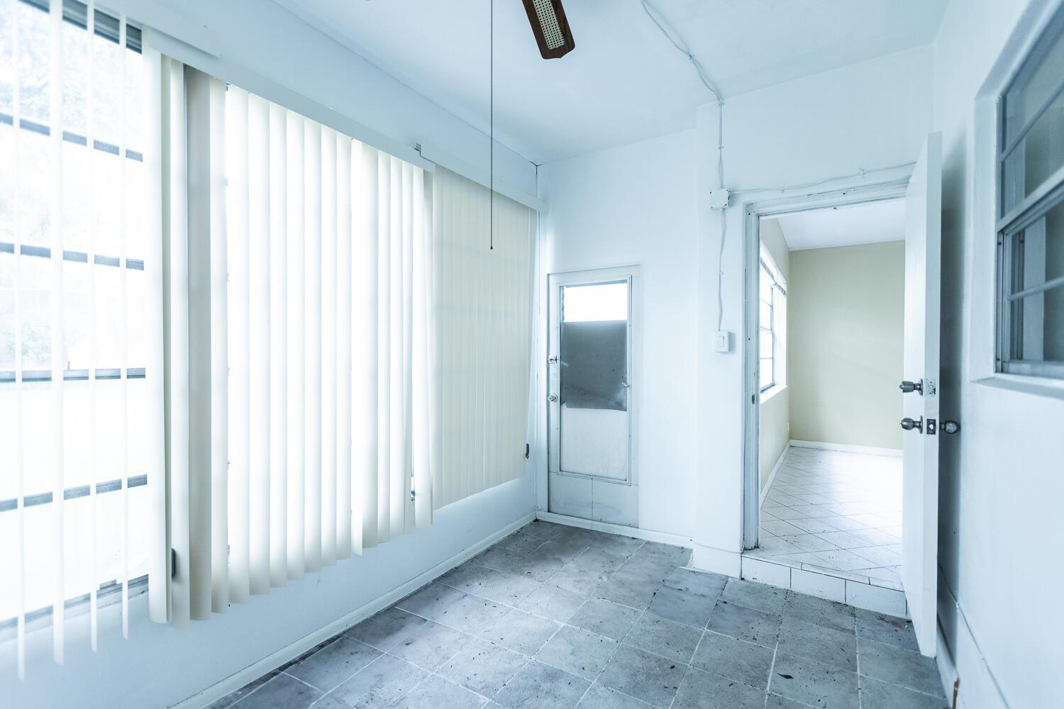 OLEANDER GARDENS CONDO - Residential