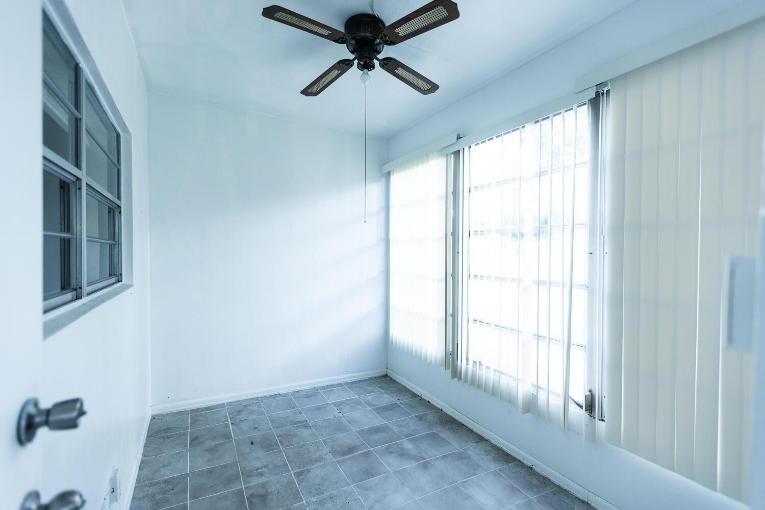 OLEANDER GARDENS CONDO - Residential