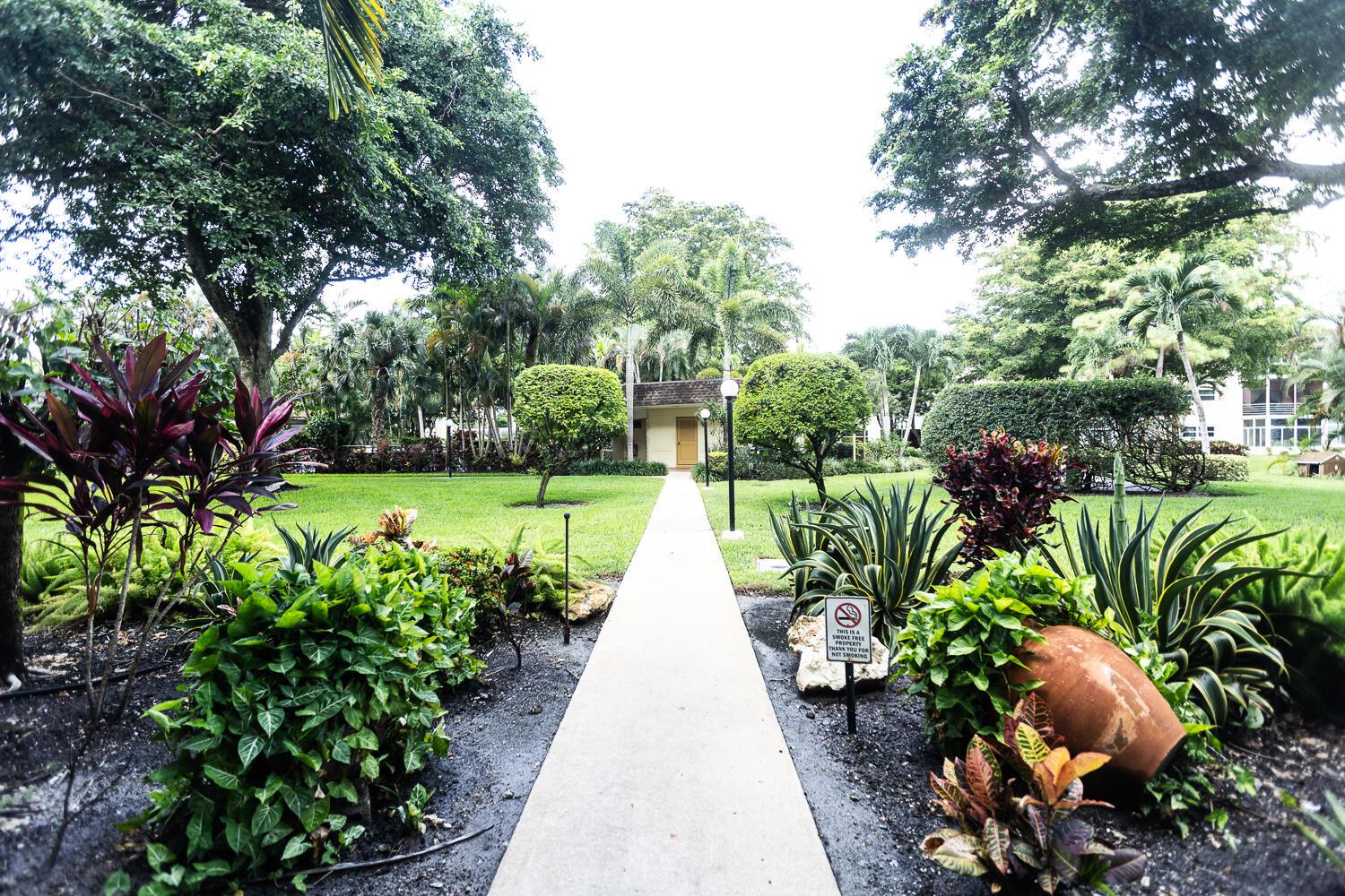 OLEANDER GARDENS CONDO - Residential