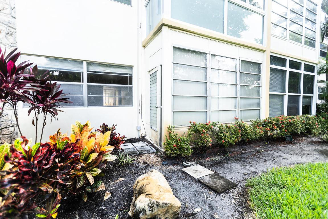 OLEANDER GARDENS CONDO - Residential