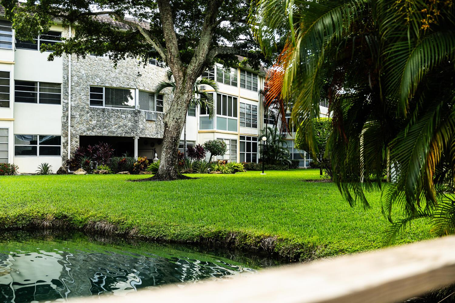 OLEANDER GARDENS CONDO - Residential