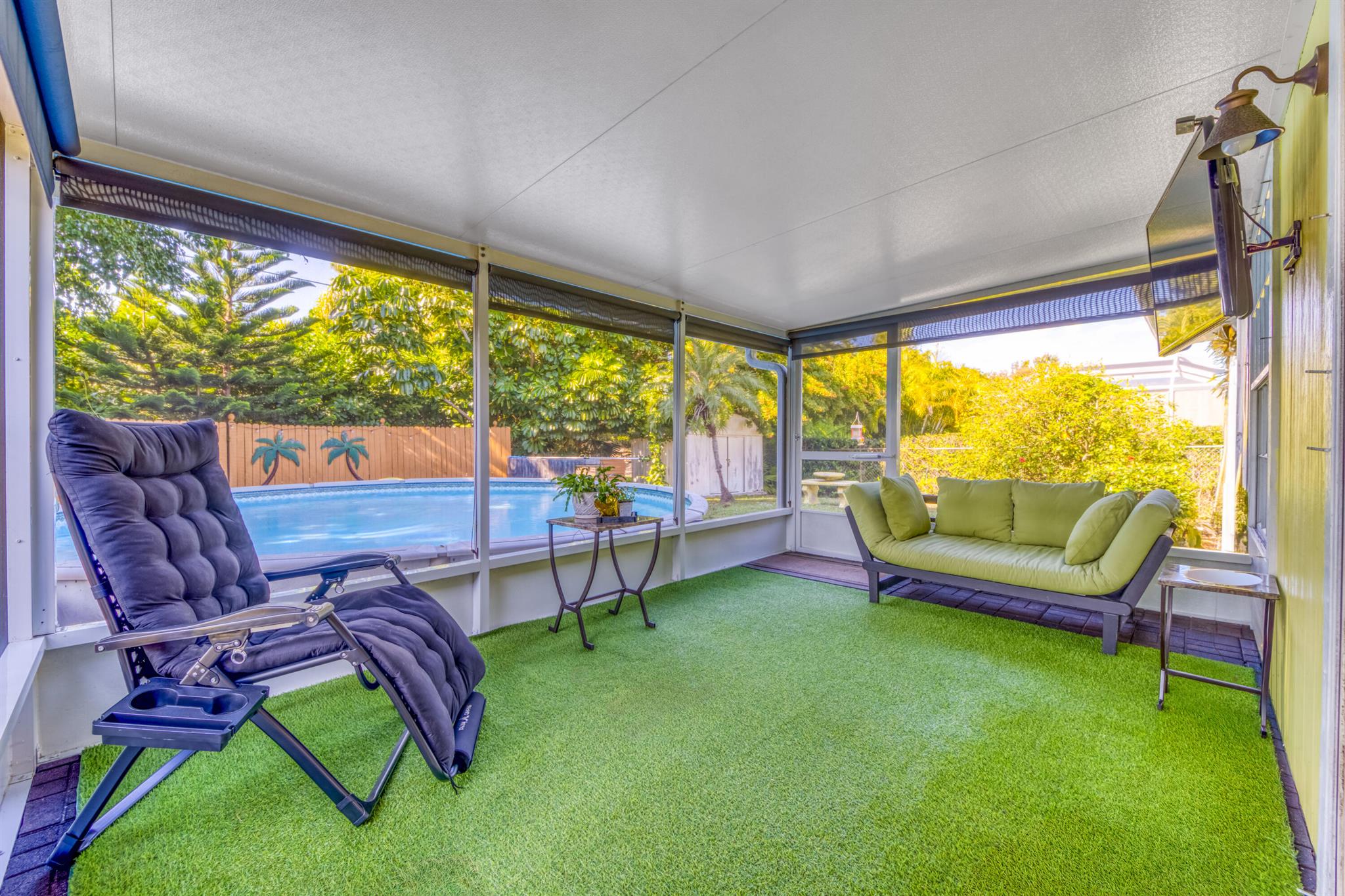 1835 18th Avenue SW, Vero Beach, FL, 32962/$325,900 2 1835 18th Avenue SW