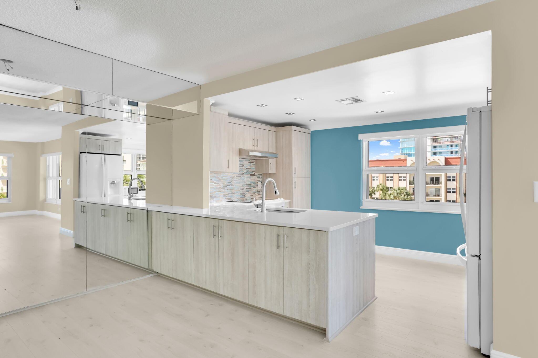 PARLIAMENT HOUSE CONDO - Residential