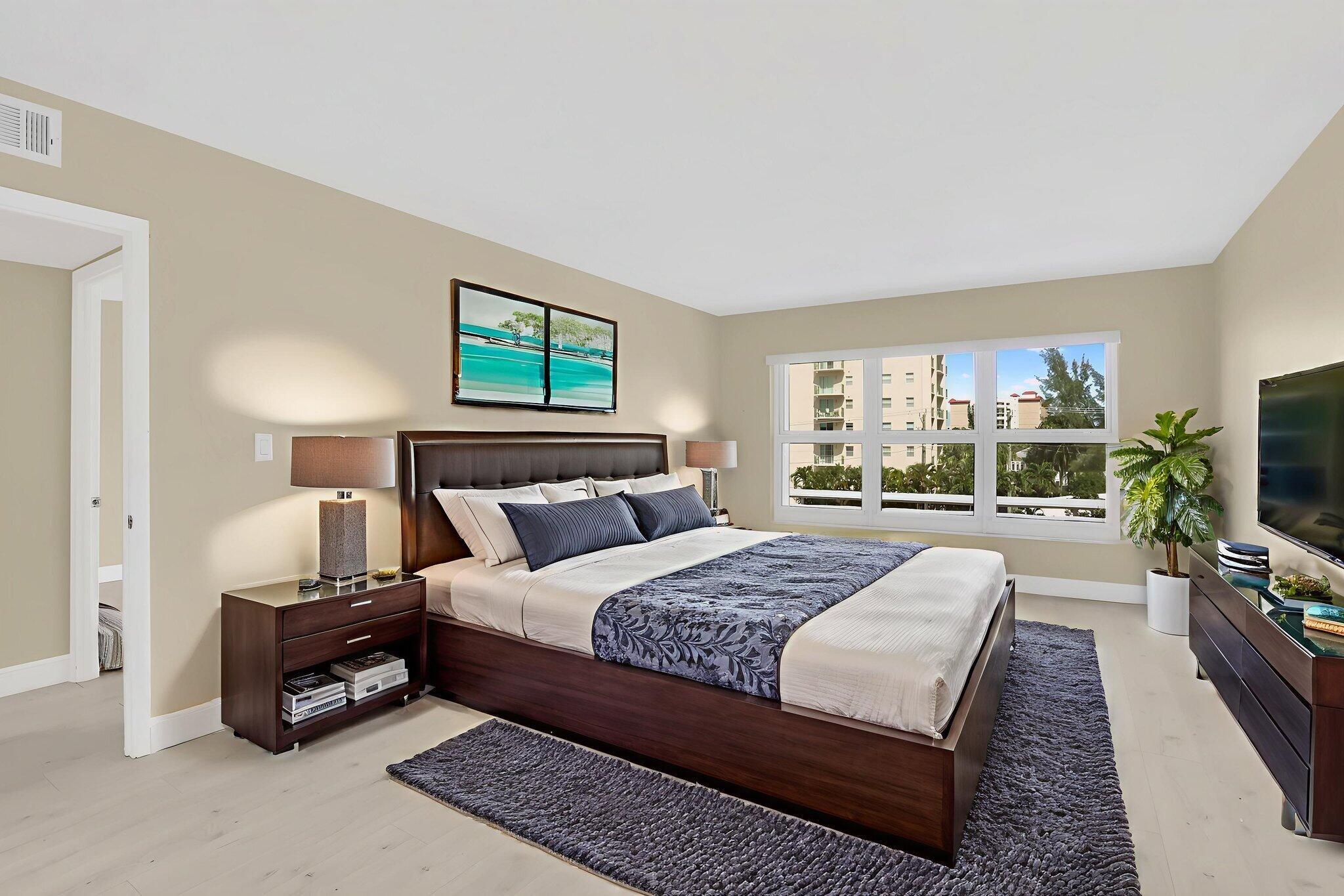 PARLIAMENT HOUSE CONDO - Residential