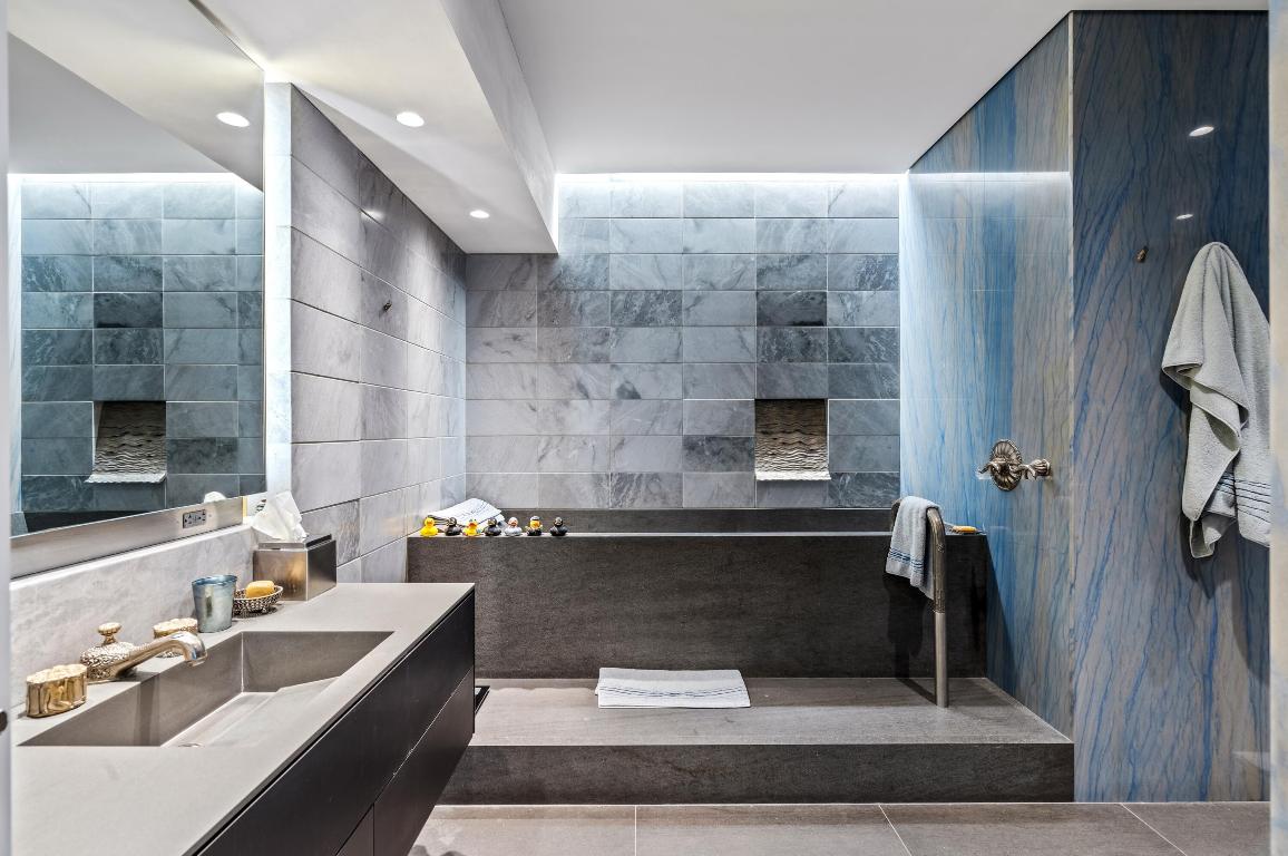 TWO NORTH BREAKERS ROW CONDO - Residential