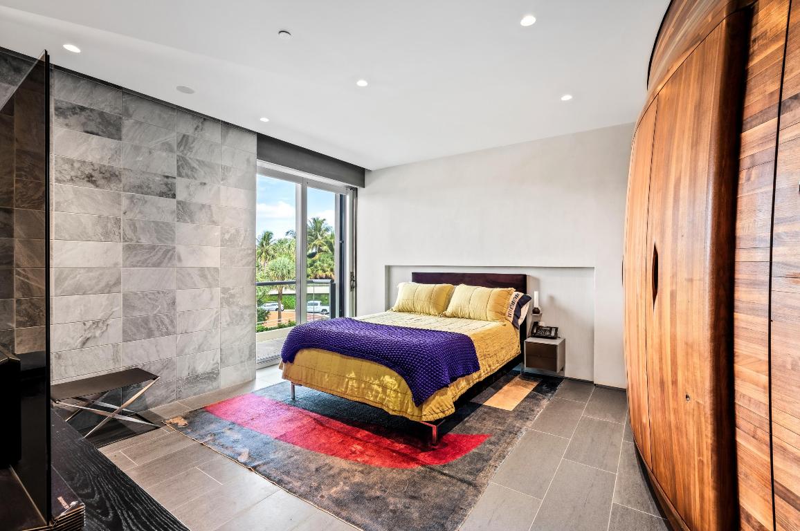 TWO NORTH BREAKERS ROW CONDO - Residential