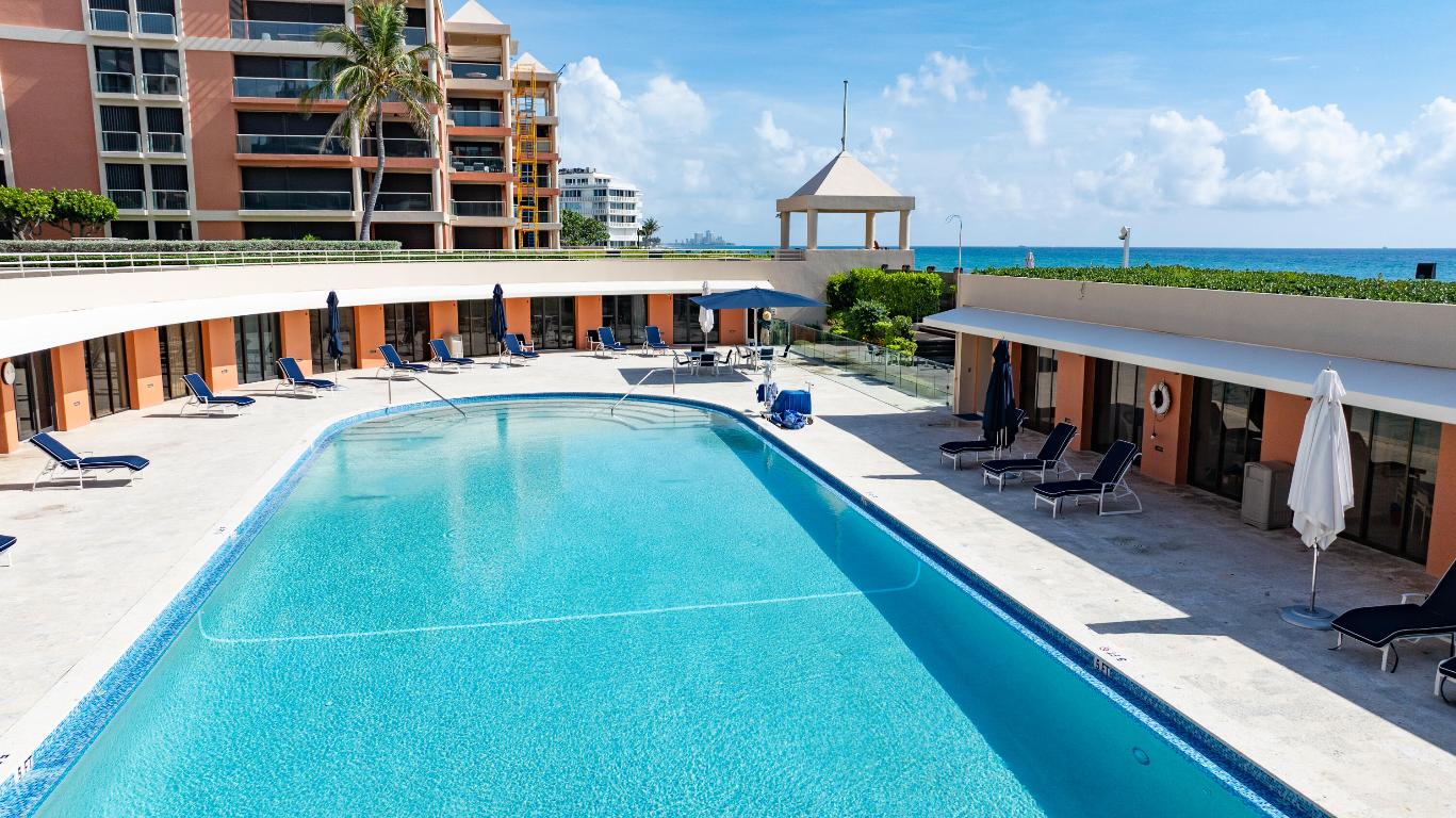 TWO NORTH BREAKERS ROW CONDO - Residential