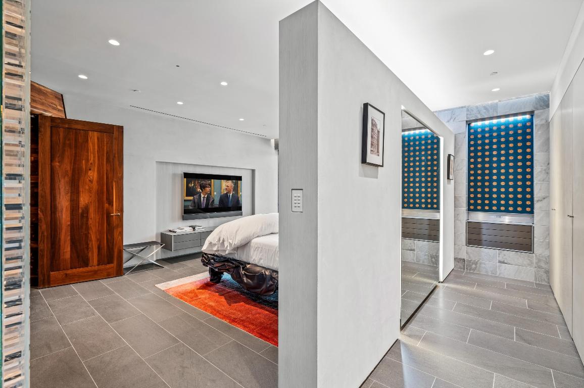 TWO NORTH BREAKERS ROW CONDO - Residential