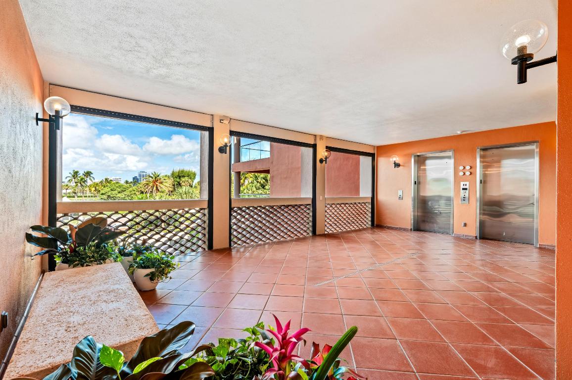 TWO NORTH BREAKERS ROW CONDO - Residential