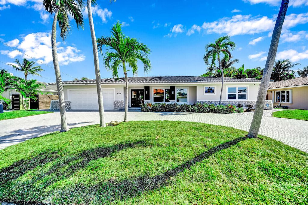 Photo of 864 Appleby Street, Boca Raton, FL 33487 (MLS # B26009905)