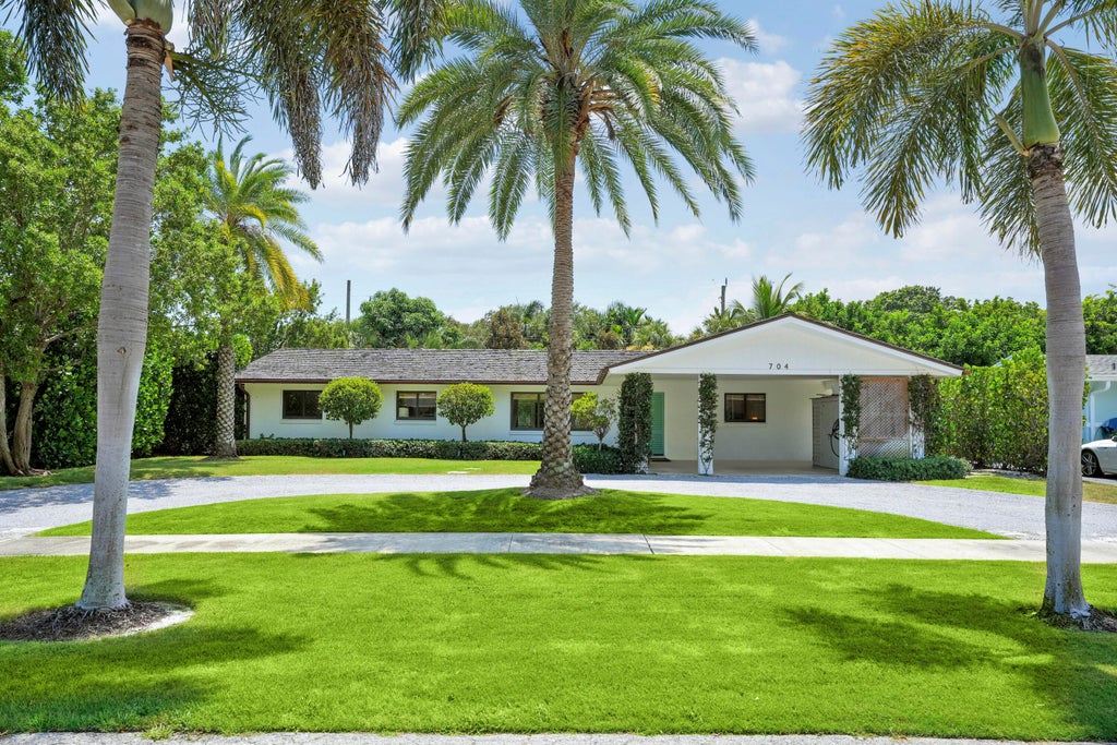Photo of 704 PELICAN Way, North Palm Beach, FL 33408 (MLS # B26067515)