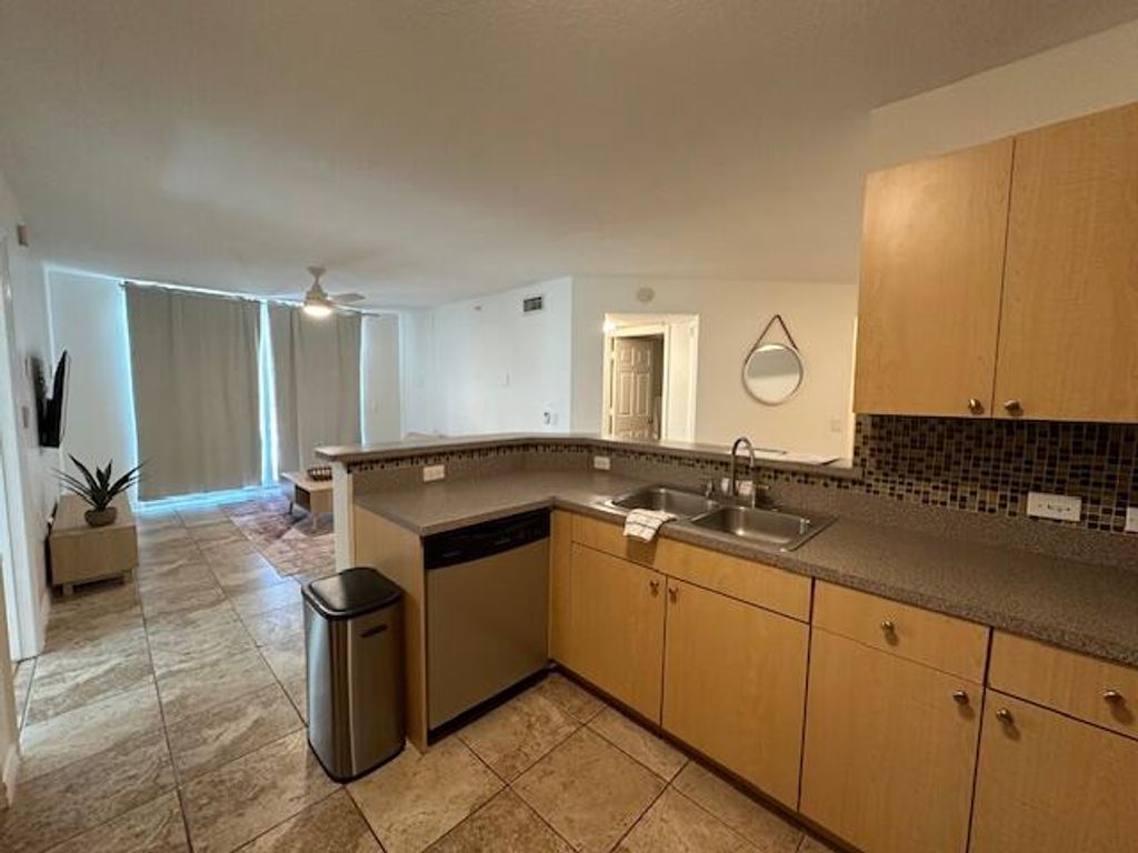 Photo of 1302 Villa Circle #1302, Boynton Beach, FL 33435 (MLS # R10980631)