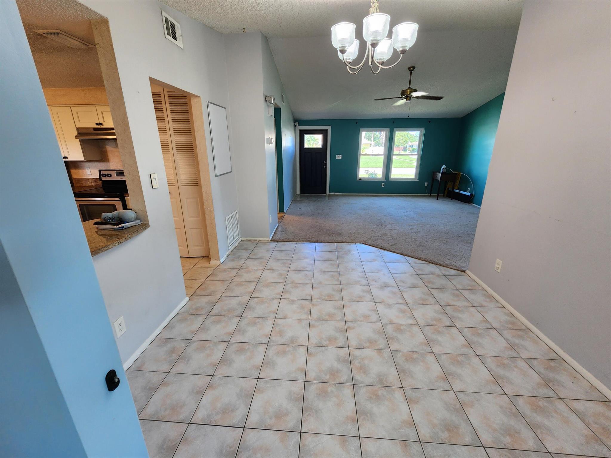 FOXWOOD ESTATES 2 OF LAKE - Residential