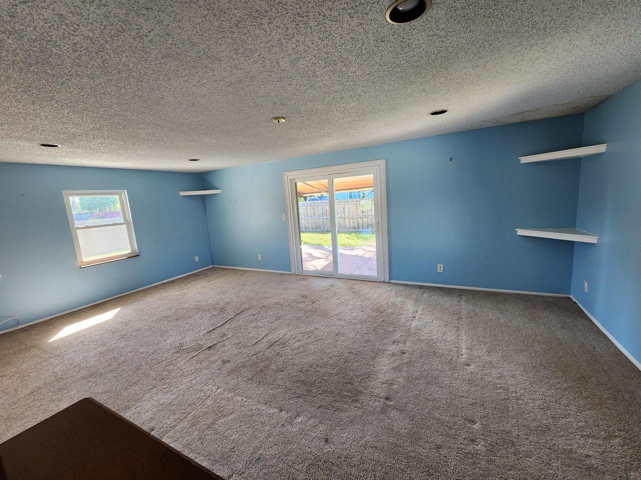 FOXWOOD ESTATES 2 OF LAKE - Residential