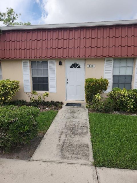 645 Marlboro Oval 645 Lake Worth FL 33467