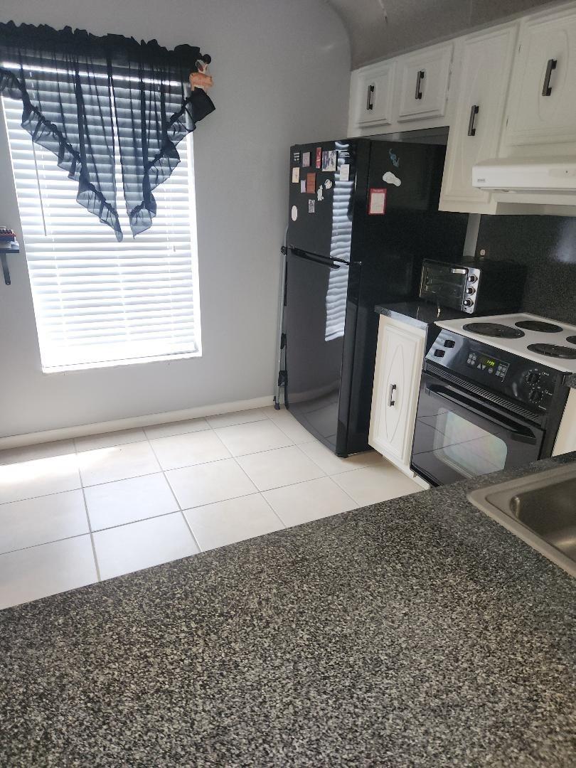 645 Marlboro Oval 645