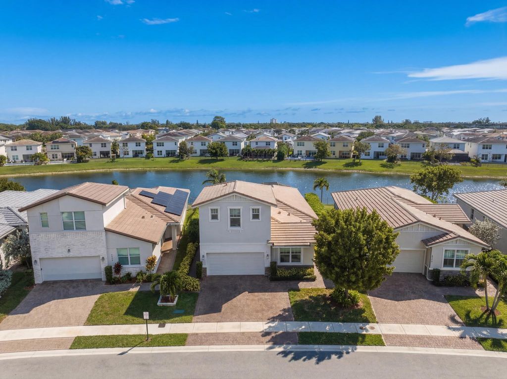 Photo of 4122 Rosa Drive, Deerfield Beach, FL 33064 (MLS # B26000801)