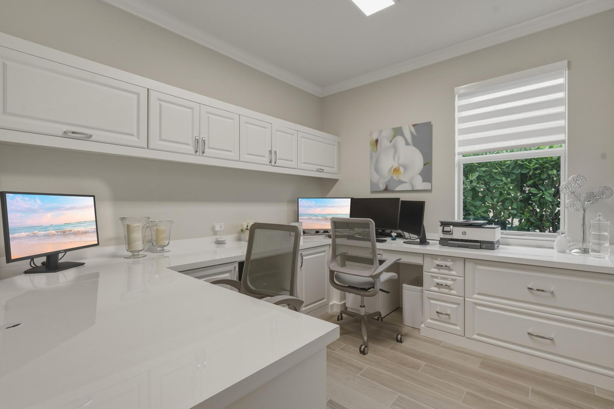 CRYSTAL LAKE 1ST SEC - Residential