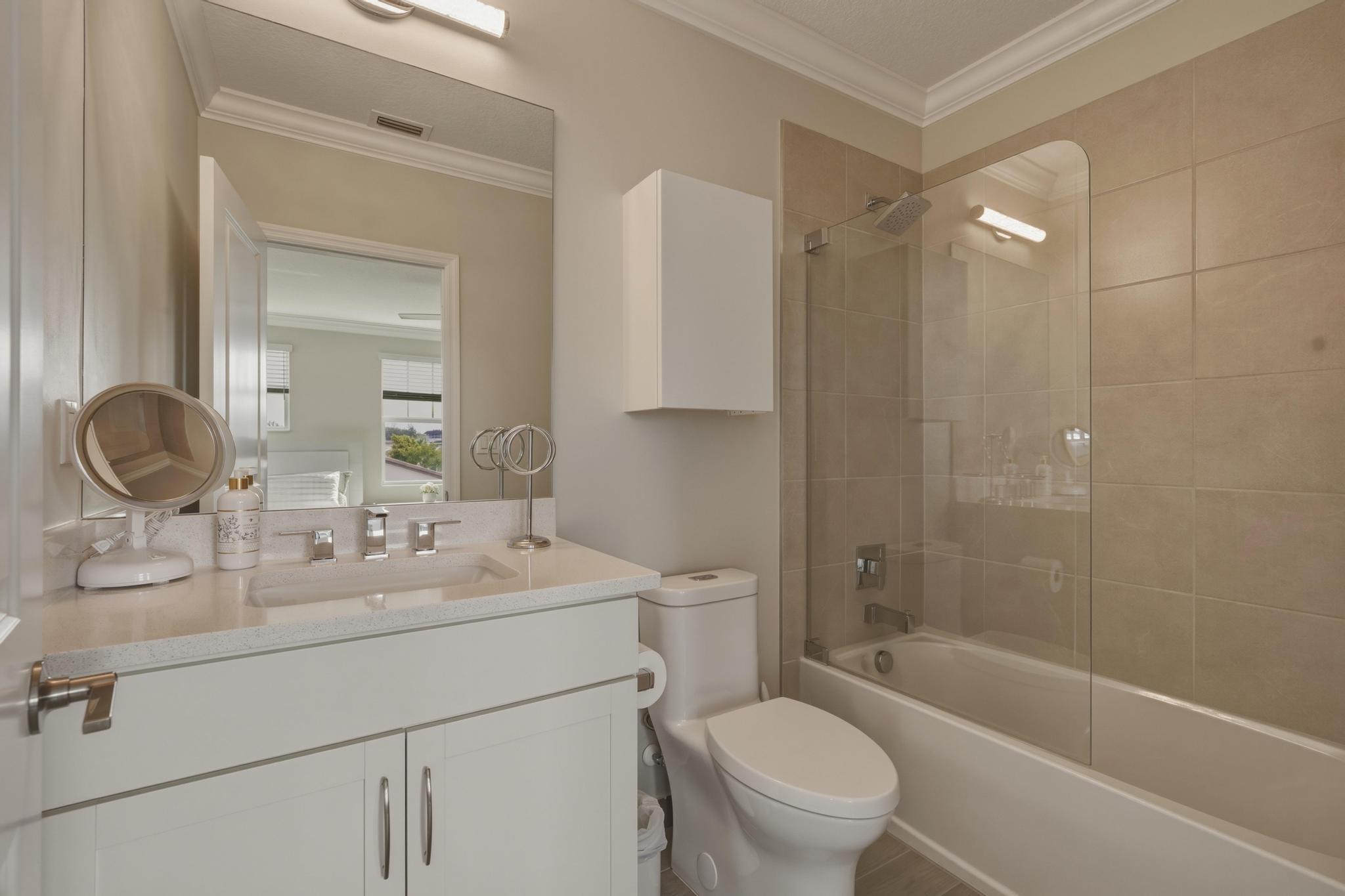 CRYSTAL LAKE 1ST SEC - Residential