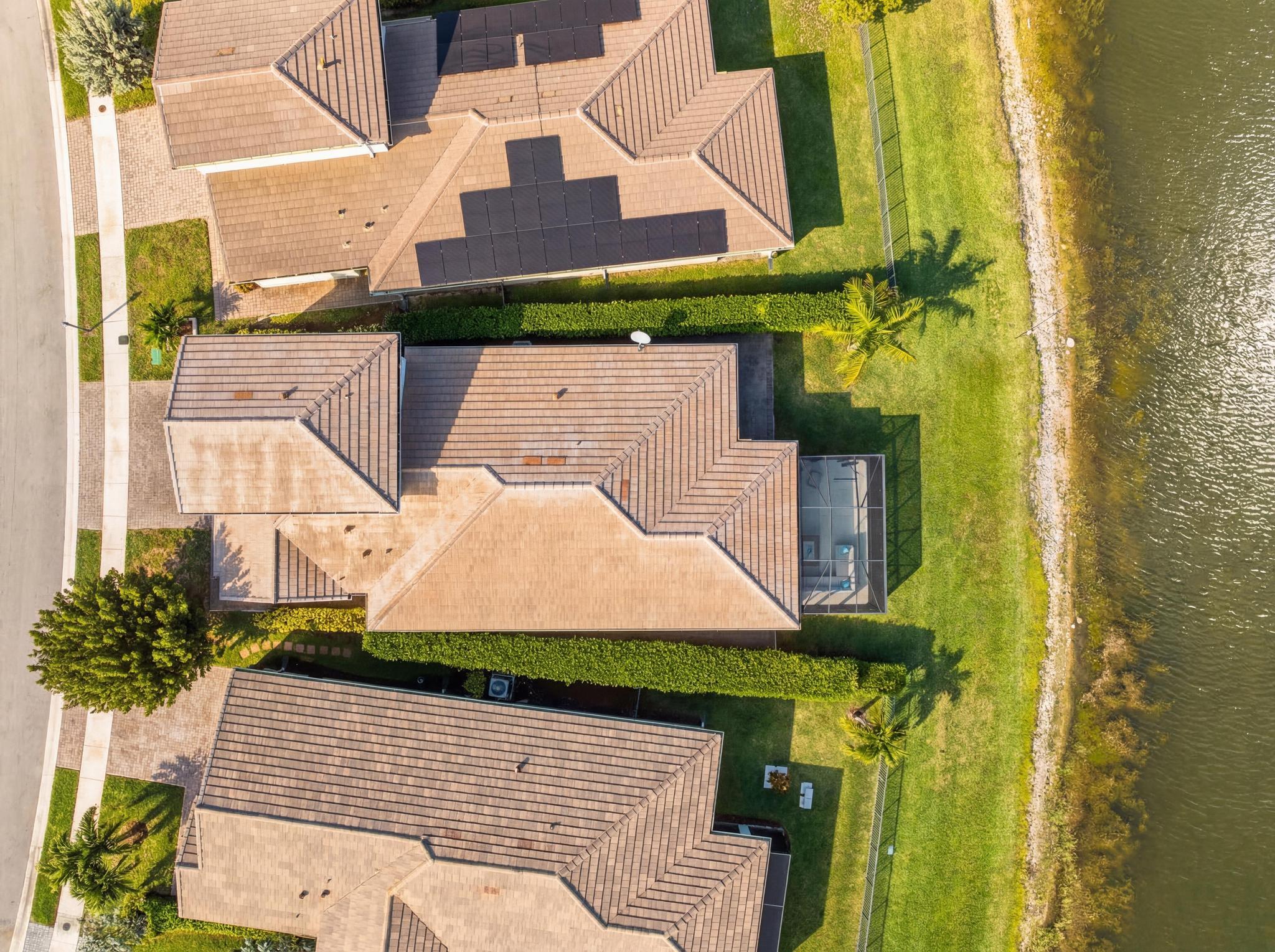 CRYSTAL LAKE 1ST SEC - Residential