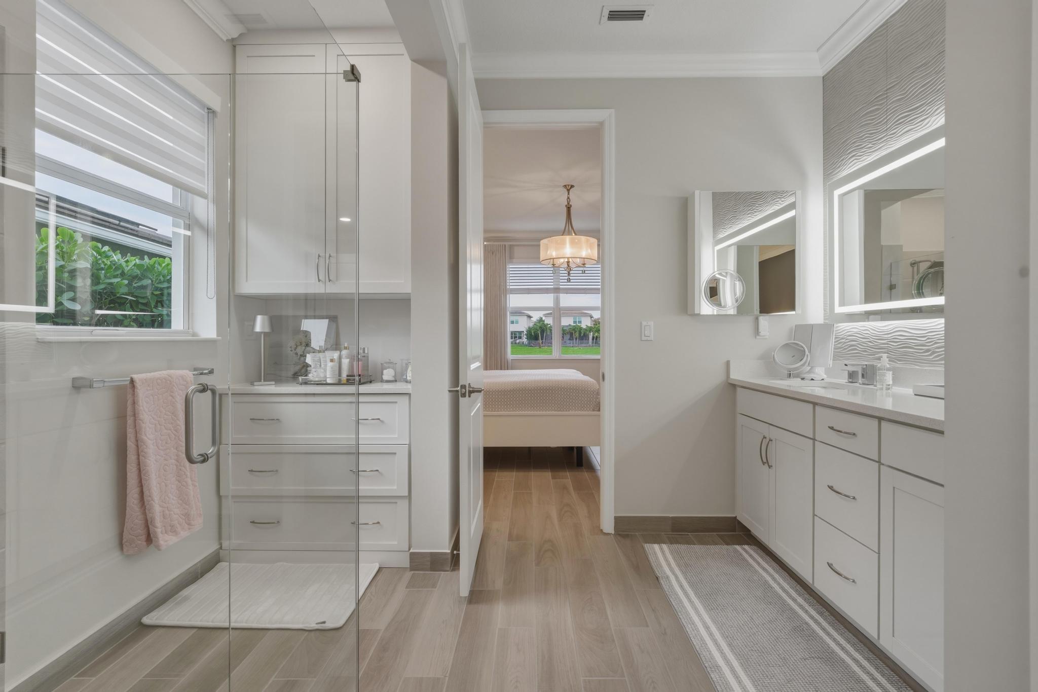 CRYSTAL LAKE 1ST SEC - Residential