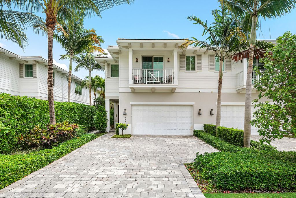 Photo of 436 NE Wavecrest Way, Boca Raton, FL 33432 (MLS # B26011547)