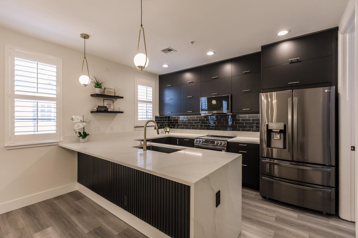 MALLORY SQUARE - Residential Lease